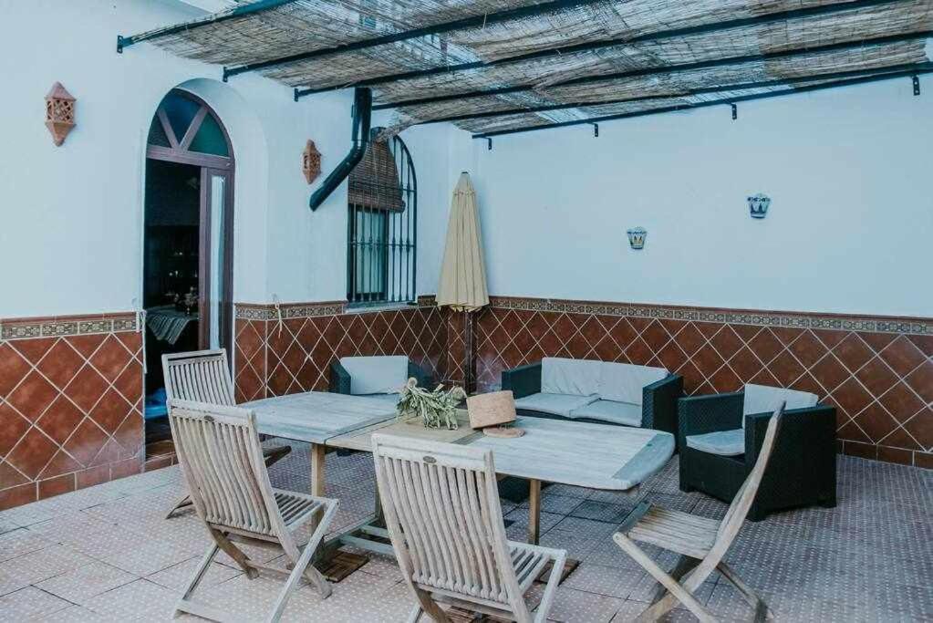 Casa con jacuzzi, sauna, bodeguita rociera y chimenea, de lujo Cabeza la Vaca Exterior foto