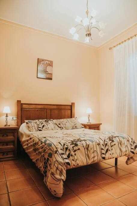Casa con jacuzzi, sauna, bodeguita rociera y chimenea, de lujo Cabeza la Vaca Exterior foto