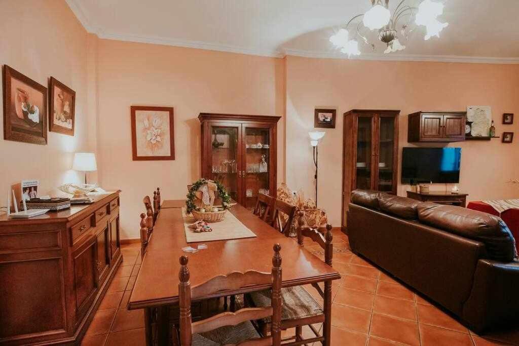 Casa con jacuzzi, sauna, bodeguita rociera y chimenea, de lujo Cabeza la Vaca Exterior foto