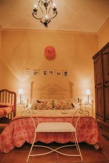 Casa con jacuzzi, sauna, bodeguita rociera y chimenea, de lujo Cabeza la Vaca Exterior foto