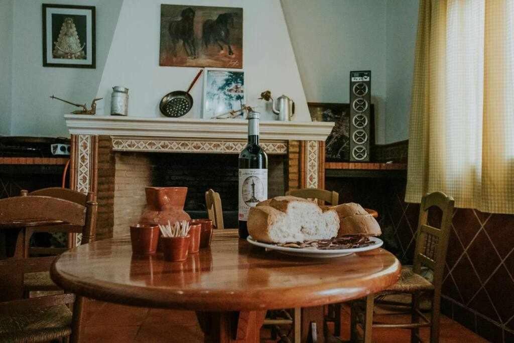 Casa con jacuzzi, sauna, bodeguita rociera y chimenea, de lujo Cabeza la Vaca Exterior foto