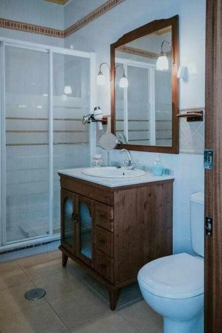 Casa con jacuzzi, sauna, bodeguita rociera y chimenea, de lujo Cabeza la Vaca Exterior foto